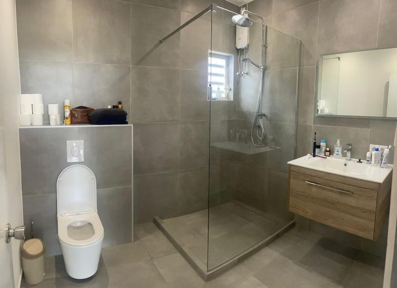 Casa Breeze - Room Four - image 3