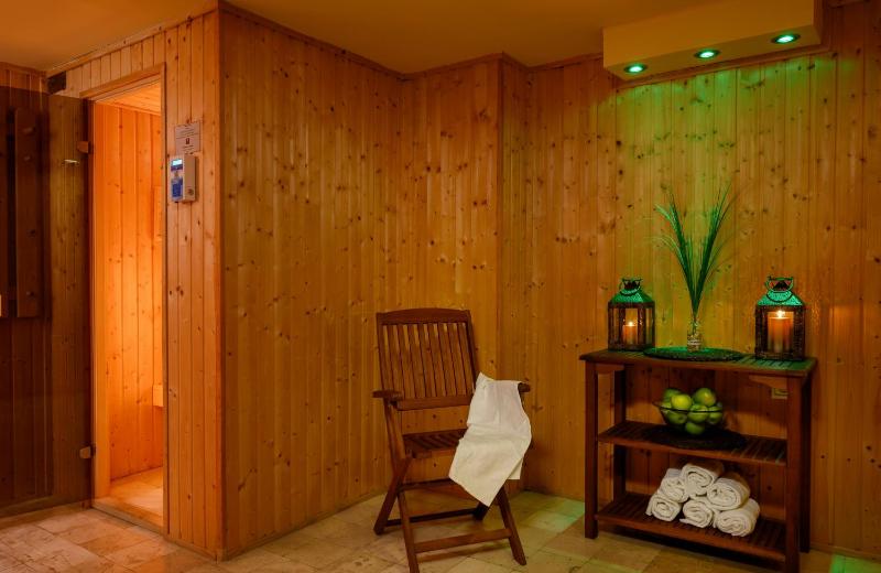 Leonardo Hotel Budapest - image 15