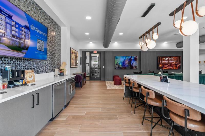 Modern King Suite Downtown Austin and Wi-Fi NEW - image 32