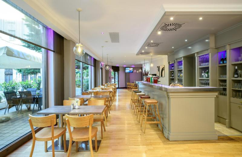 Leonardo Hotel Budapest - image 14