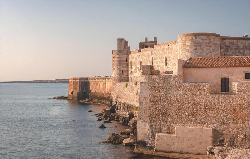 Stunning Home In Siracusa With Wifi - image 1