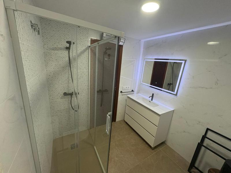 Apartamento con vistas frontales - Primera línea Playa Cargador - ALBERT VILLAS - image 16