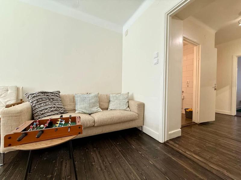 The Family Flat * 5 Beds * Central Gothenburg - image 8