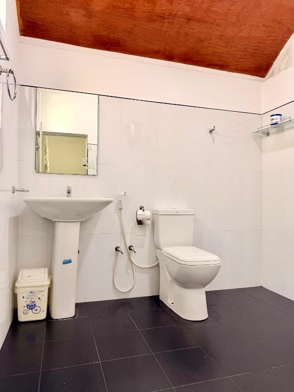 Bon Voyaage Tourist Inn - image 31