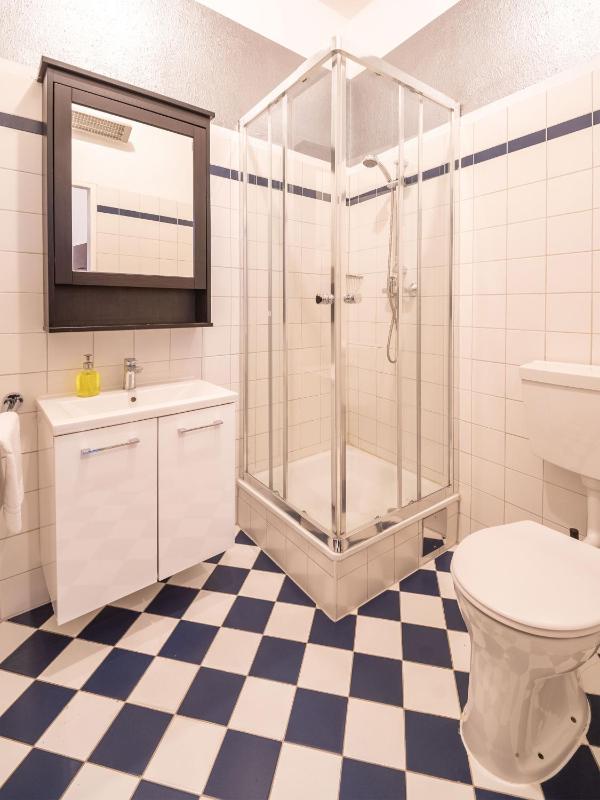 Studio with Kitchen near Naschmarkt & U4 Metro - image 7