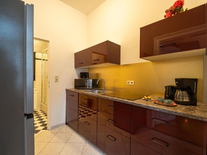 Studio with Kitchen near Naschmarkt & U4 Metro - image 14