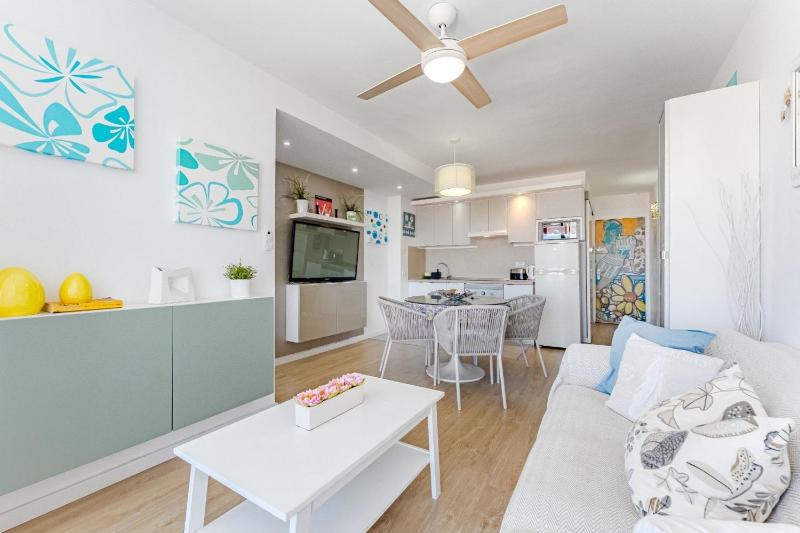 Delicious Los CristianosAchacay2bdr 2bathr Beach close wifi free - image 48
