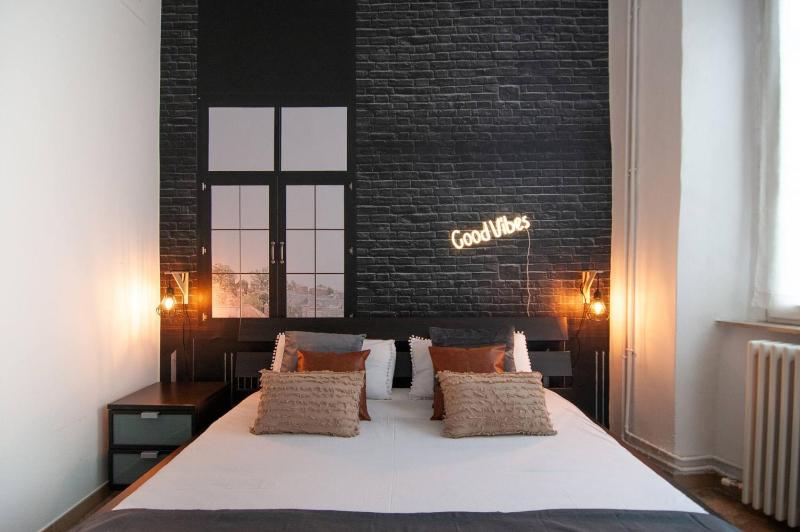 New York Style 2 Bed - image 24