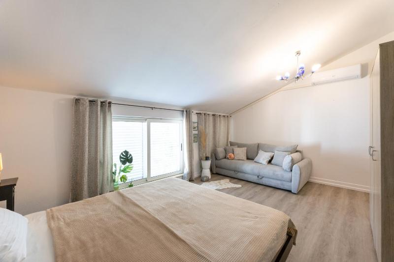 Apartmant with Pool 8 - image 33