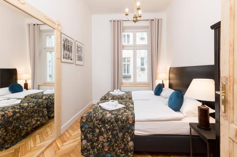 Two bedrooms Apartment (6 adults) image 3