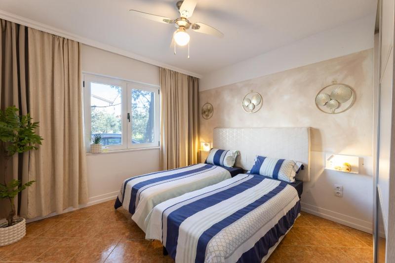 Apartmant with Pool 8 - image 35