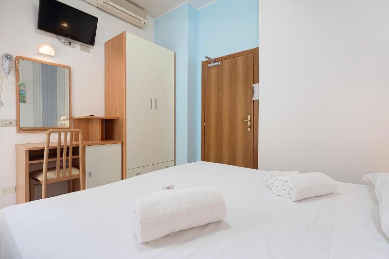 Hotel Blue Ribbon - image 25