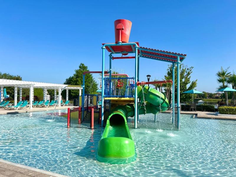 Galactic Retreat Private Pool and Spa Resort Access - image 35