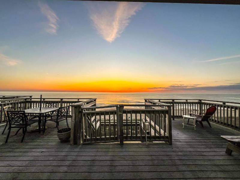 Ocean Song - 2 Bedroom Oceanfront Penthouse Condo in Kill Devil Hills Spacious Layout - image 32