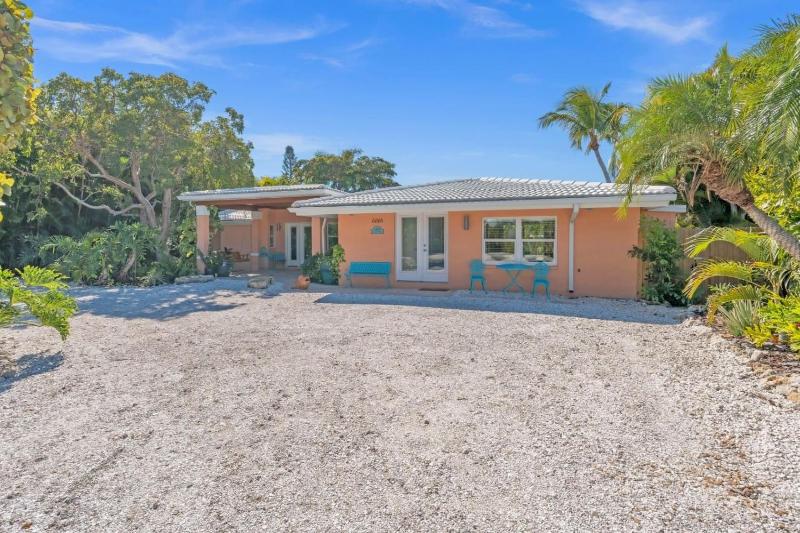 Lake by the Beach home - image 45