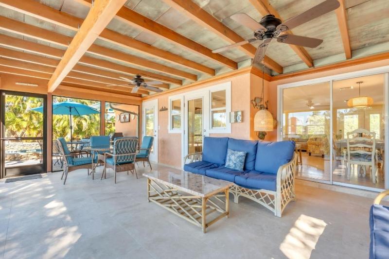 Lake by the Beach home - image 13