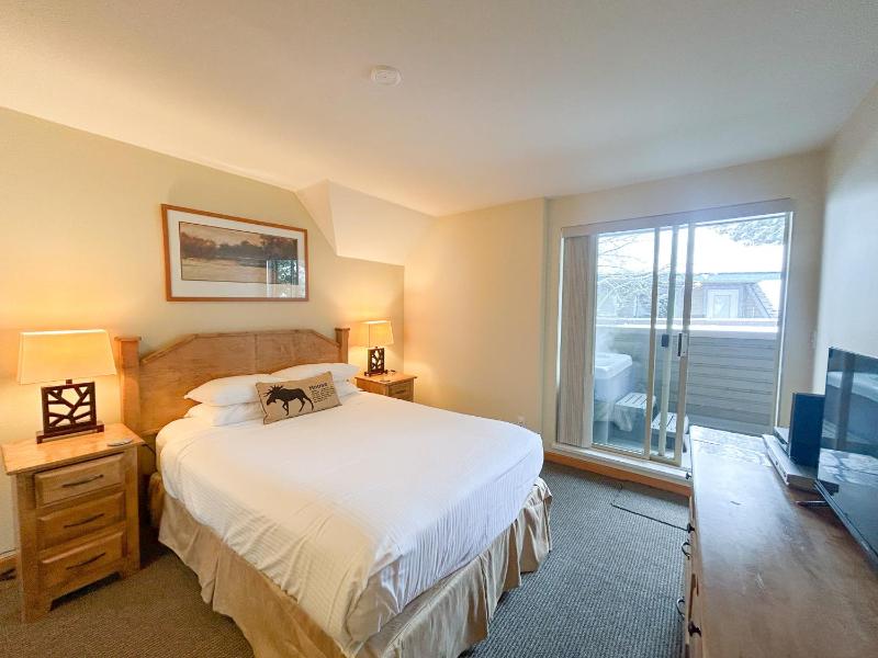 Valhalla Vacations at Whistler - image 50