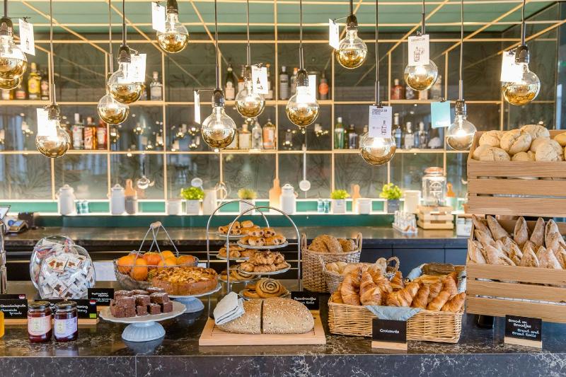 Motel One Rotterdam - image 6