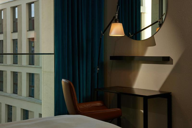 The Cloud One Nürnberg part of the Motel One Group - image 9
