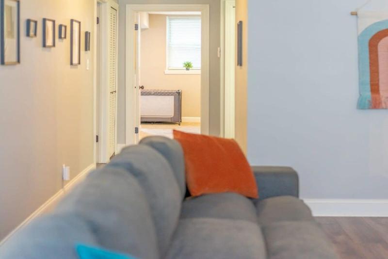 Lovely CWE 2BR with Private Parking ABODEbucks - image 6
