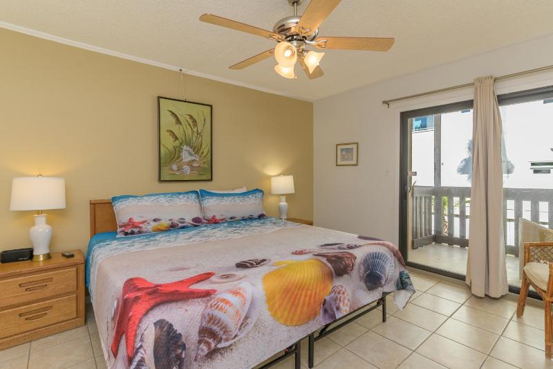 Tiki 218 - Close to the Beach 1BR Condo Sleeps 4 - image 22