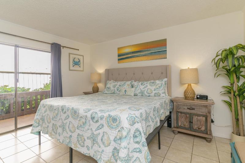 Tiki 112 - Beachfront 1BR Condo with Pool Access - image 2