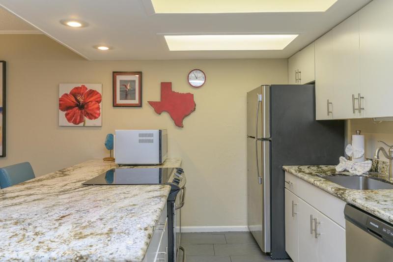 Tiki 149 - Spacious 2BR Condo with Walk-In Shower - image 7