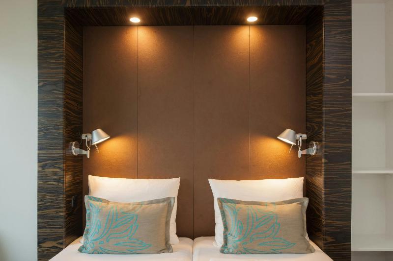 Motel One Berlin-Tiergarten - image 6