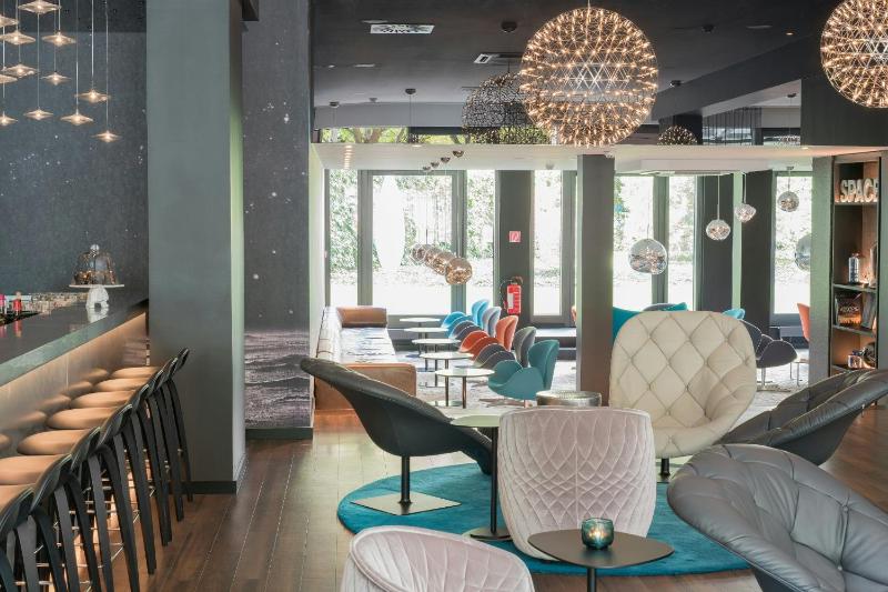 Motel One Berlin-Tiergarten - image 9