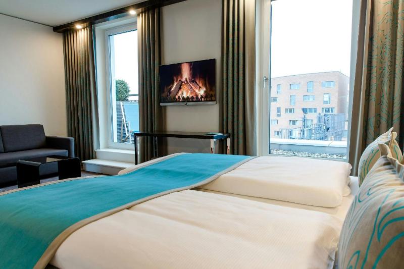 Motel One Berlin-Bellevue - image 12