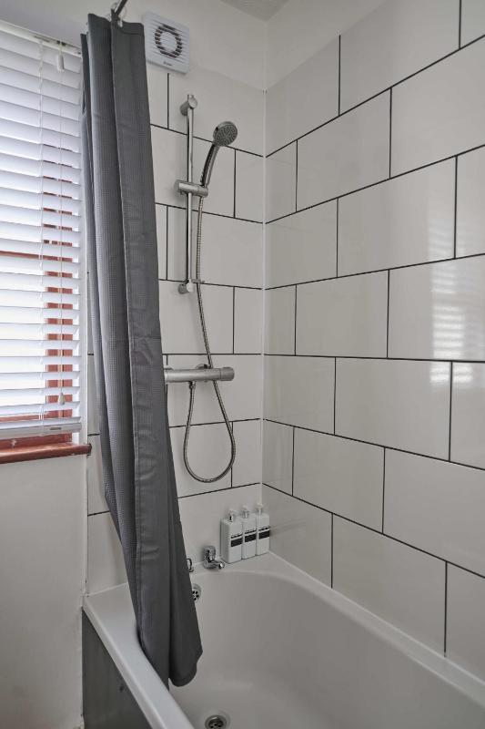 Sidney House - image 38