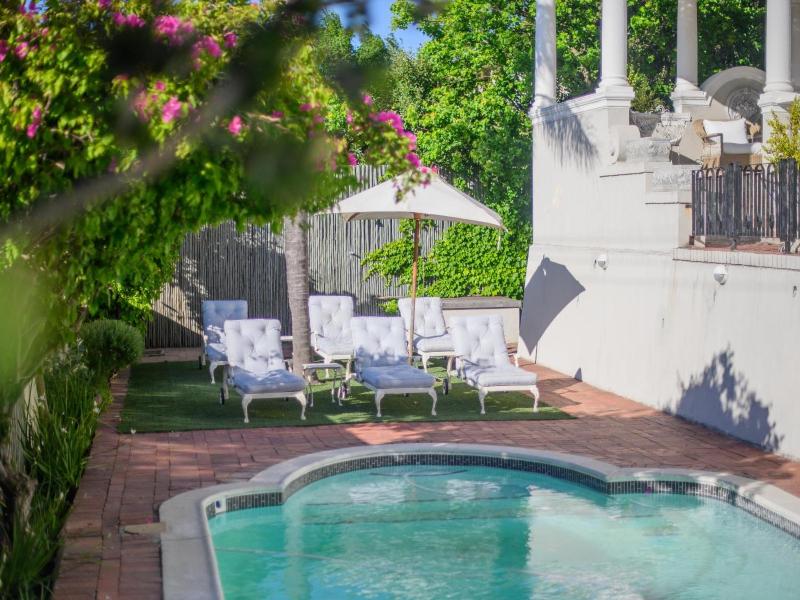 Rhonda's Manor Boutique Guesthouse - image 15
