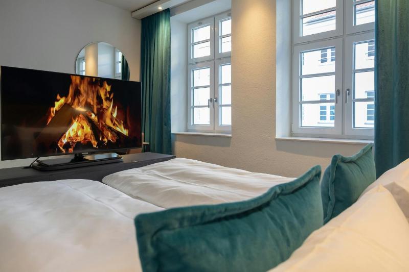 Motel One Lübeck - image 10