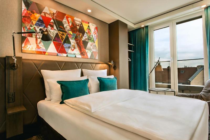 Motel One Frankfurt-Römer - image 10