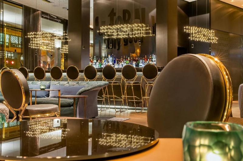 Motel One Frankfurt-Römer - image 15