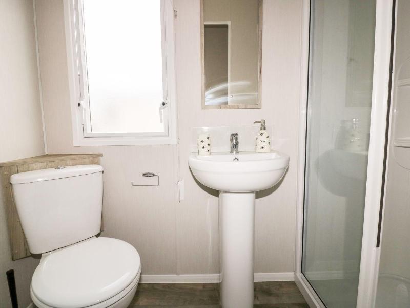 Barney's Retreat - image 7