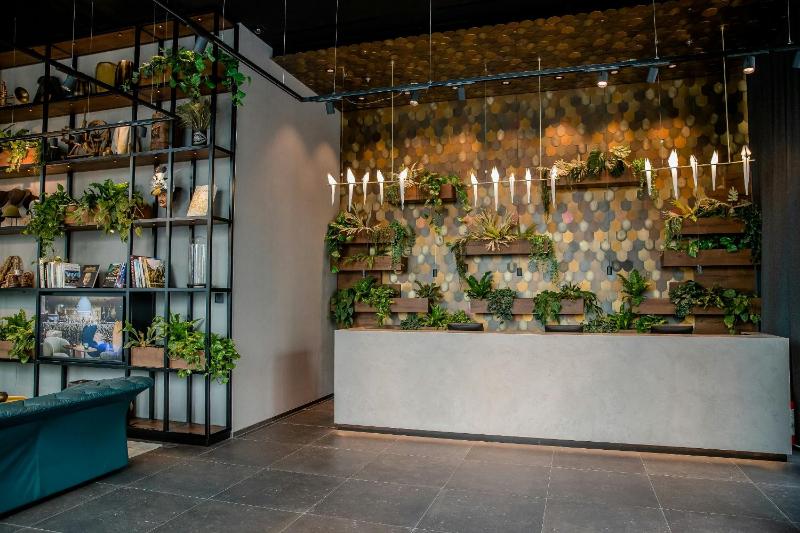 Motel One Innsbruck - image 15