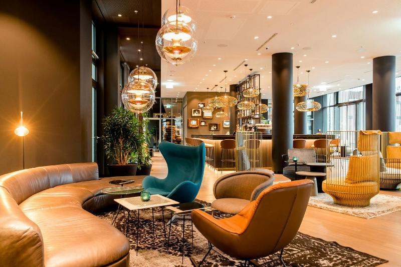 Motel One Köln-Messe - image 9