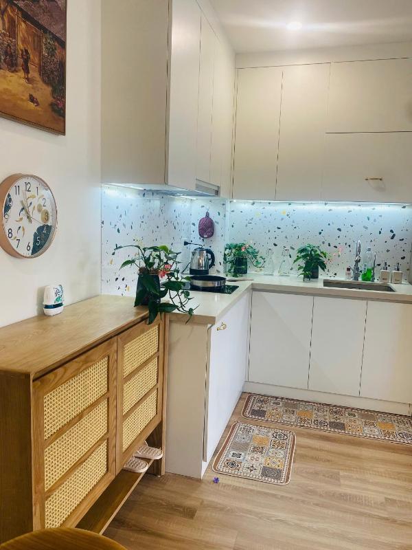 Smile House - With In-unit Laundry & Kitchen - image 7