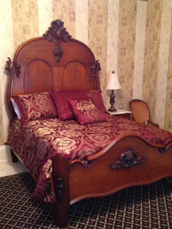 Governor's Family Suite image 2