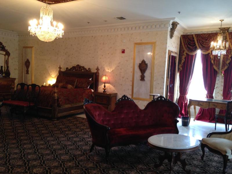 Governors Suite  image 2