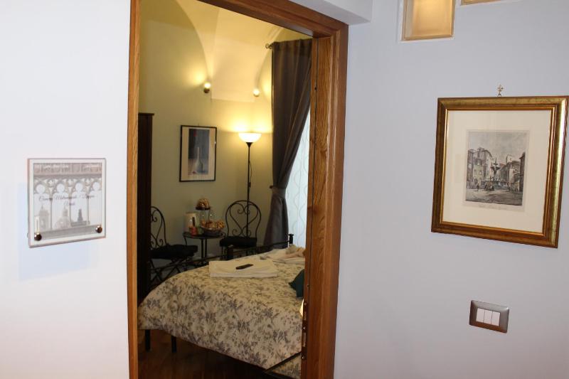 Double or Twin Room image 3