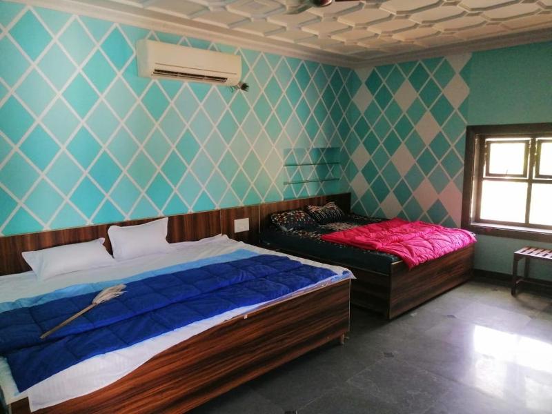 Palm FarmHouse Resort N Swimming Pool Nareli Ajmer Masala Darbar - image 3