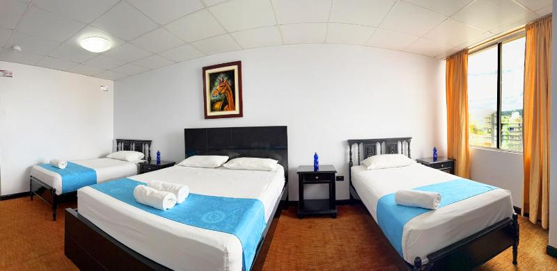Hotel Santamaria en quito - image 8