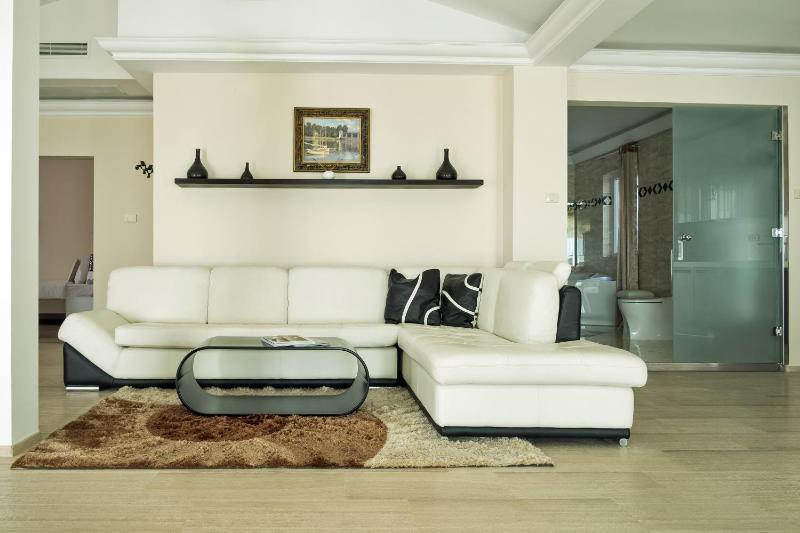 Presidential Suite image 4