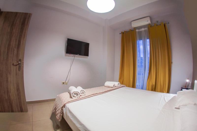 Two-Bedroom Apartment with Balcony image 3