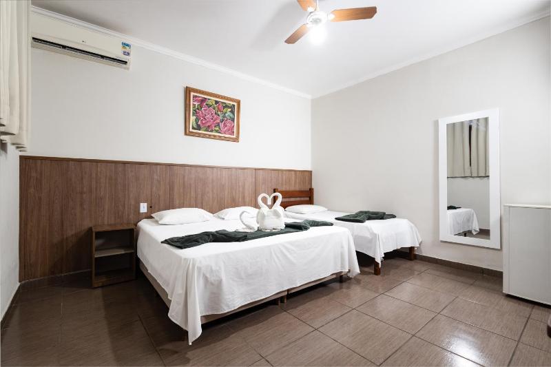 Hotel Portela II - Av Principal e a 500m do Thermas dos Laranjais - image 10