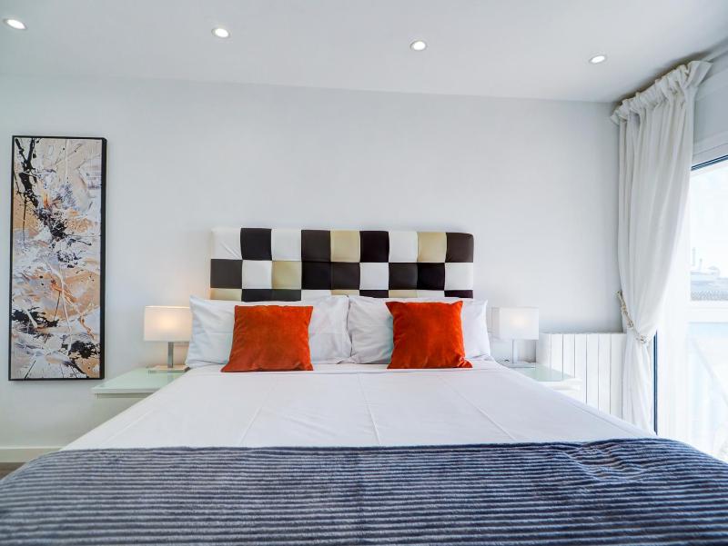 Urban Waves by Hello Homes Sitges - image 17