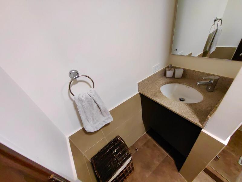 1702 Torres los Yoses cozy apartment on the 17th floor with balcony - image 7