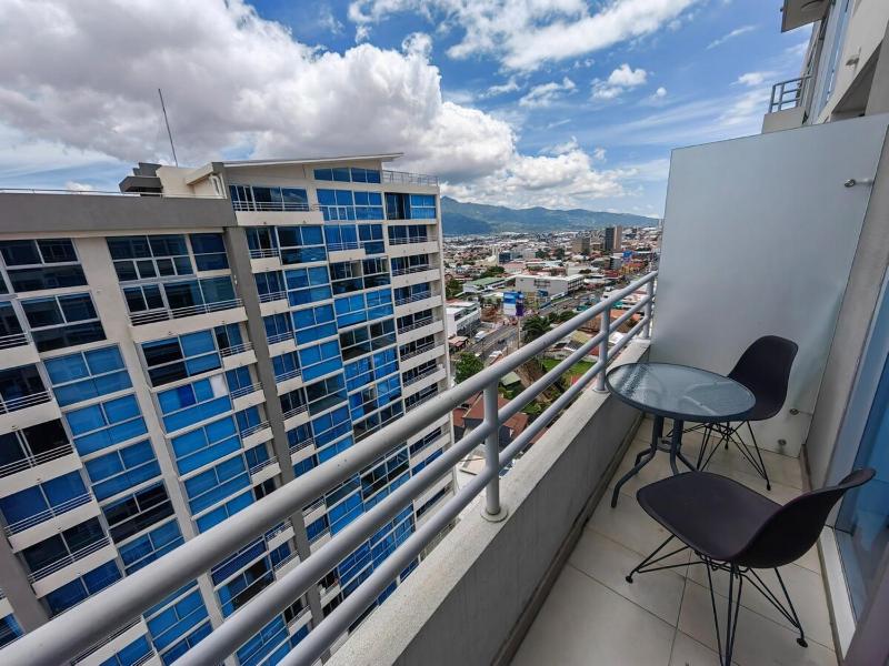 1702 Torres los Yoses cozy apartment on the 17th floor with balcony - image 13